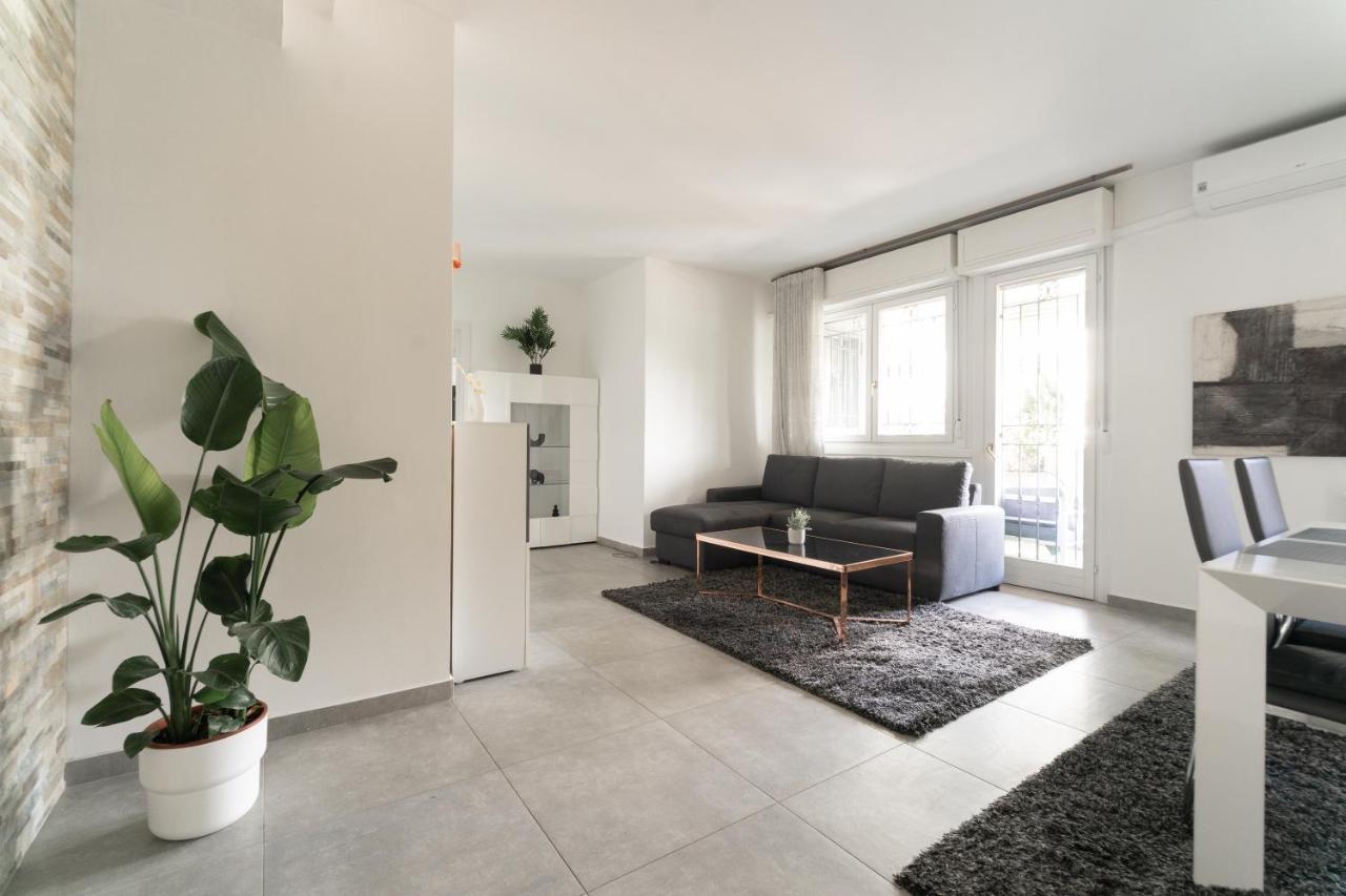 Oasis Luxury - A.C/Terrace/2Bedrooms Bergamo Exterior foto